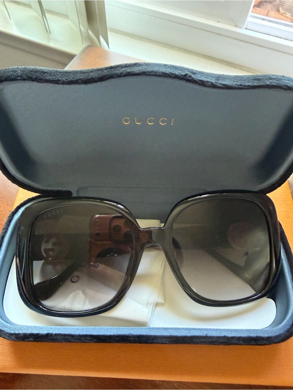 Gucci Black Square Oversized Sunglasses with Gold GG Accent 57mm - Picture 9 of 9